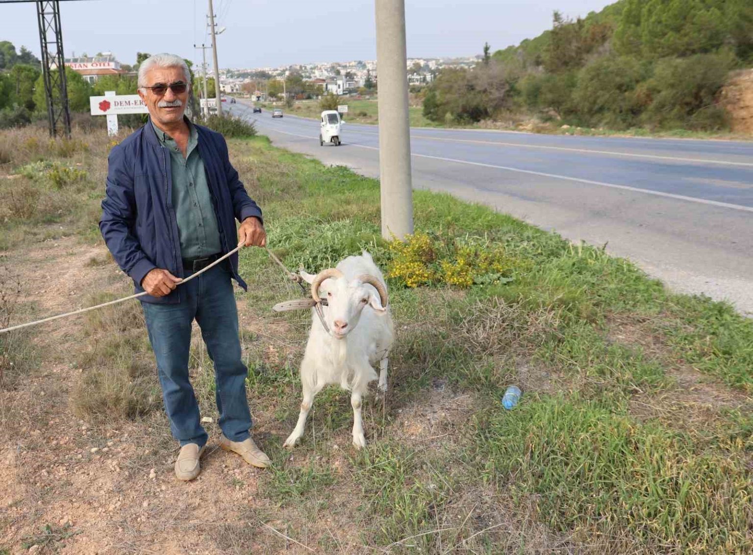 kecileri-ile-tatil-yapiyor