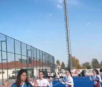 muglanin-sampiyon-kizlarindan-konyada-efsane-kutlama-sampiyonluk-zeybek-ile-taclandi