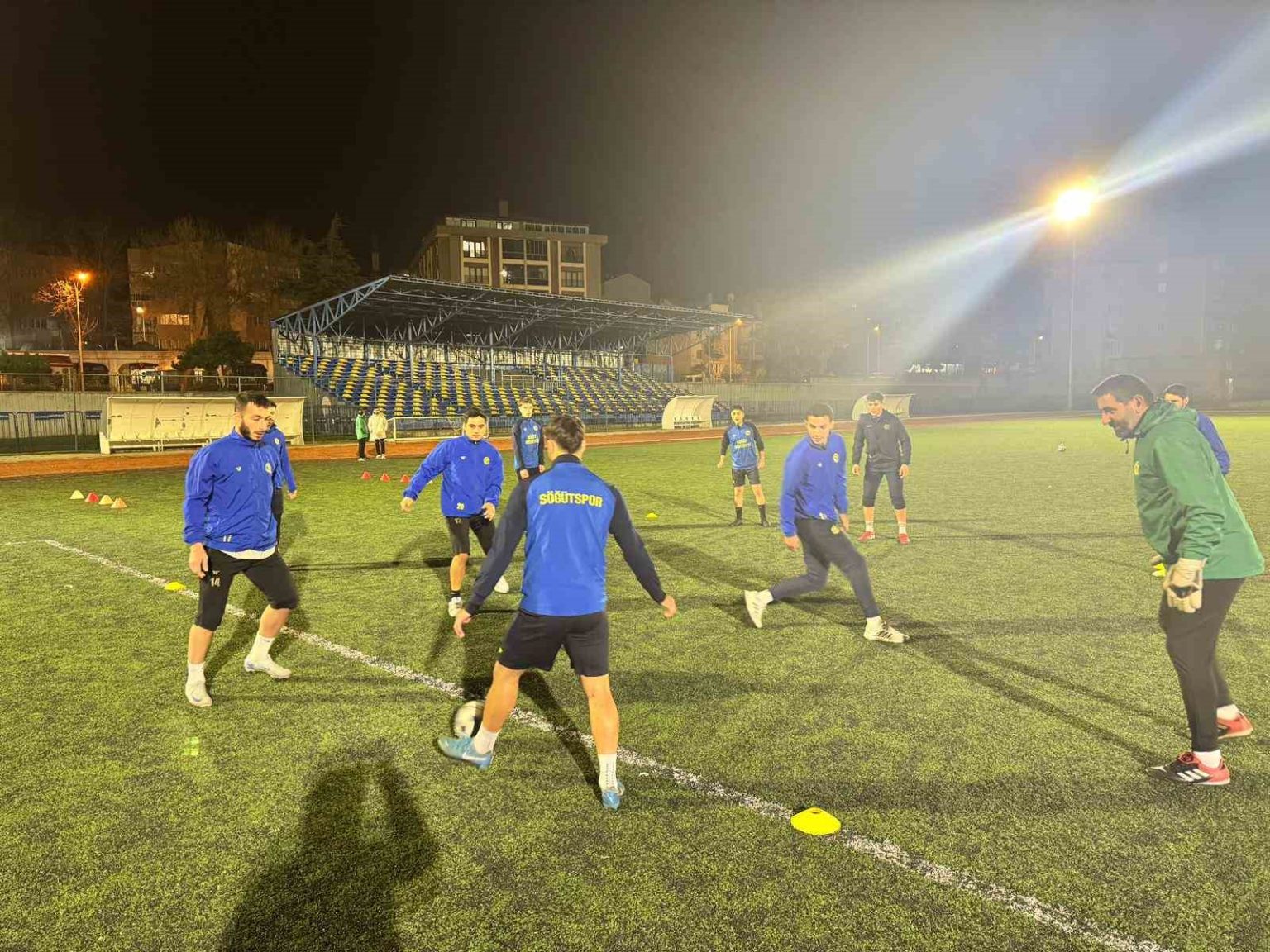 sogutspor-iznikspor-maci-hazirliklarini-tamamladi