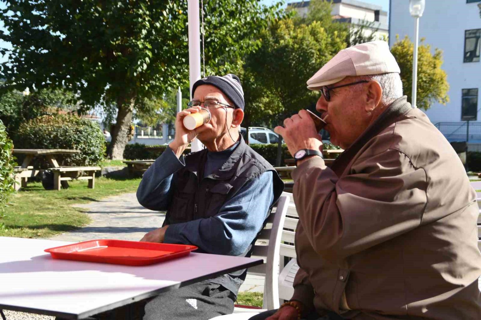 suleyman-seba-parkinda-lima-kafeterya-hizmete-girdi