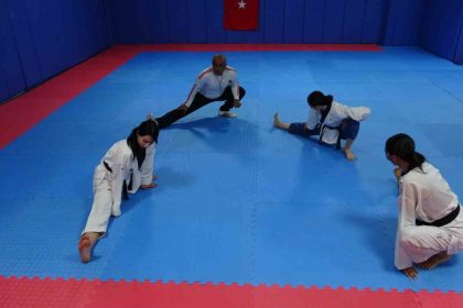 tekvandocu-babanin-vakit-gecirsinler-diye-salona-goturdugu-3-kizi-milli-tekvandocu-oldu