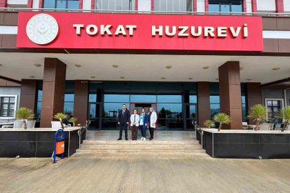 tokat-belediyesinden-huzurevindeki-yaslilara-gonul-bagi-dokunusu