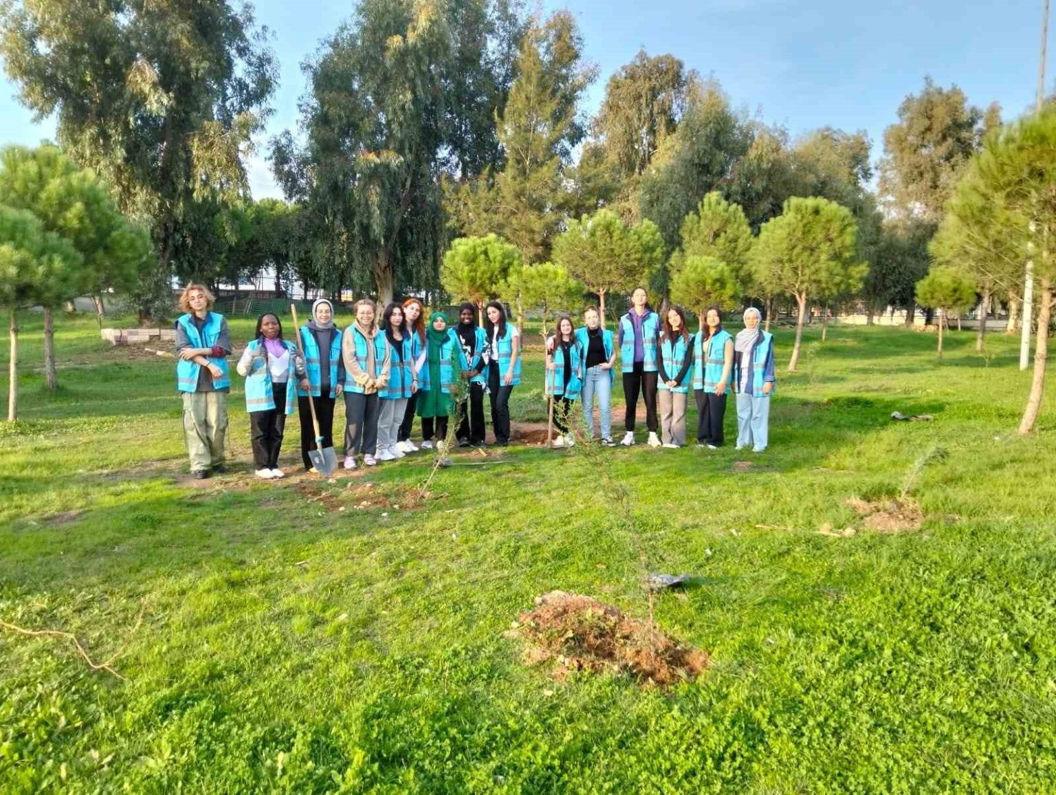 universite-ogrencileri-yasadiklari-yurtlari-guzellestirdi