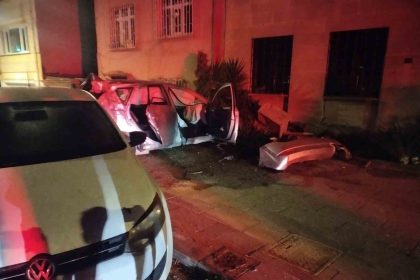 uskudarda-trafik-kazasi-2-yarali