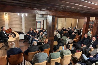 yapay-zeka-golgesinde-gelecek-tasavvuru-hakkinda-konusuldu