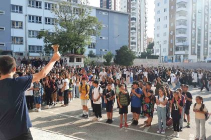 adanada-547-bin-59-ogrenci-yarin-ders-basi-yapacak