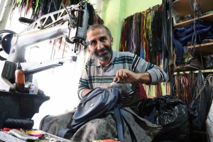 fakirin-atlayisi-da-fakir-videosu-viral-olan-ayakkabi-boyacisi-cocuklarimi-mutlu-etmek-icin-her-yil-tatile-giderim