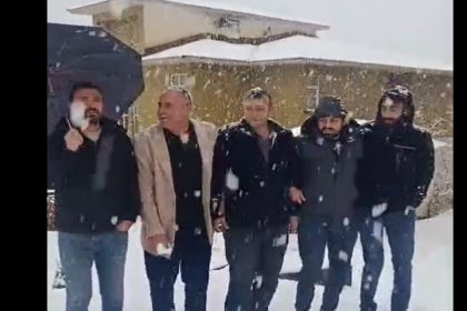 hakkaride-halayli-kar-yagisi-kutlamasi