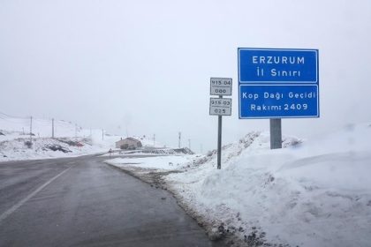 kop-daginda-kar-yagisi-araliklarla-devam-ediyor