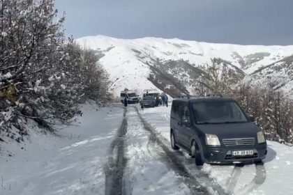 musta-14-koy-yolu-kapandi-4-arac-mahsur-kaldi