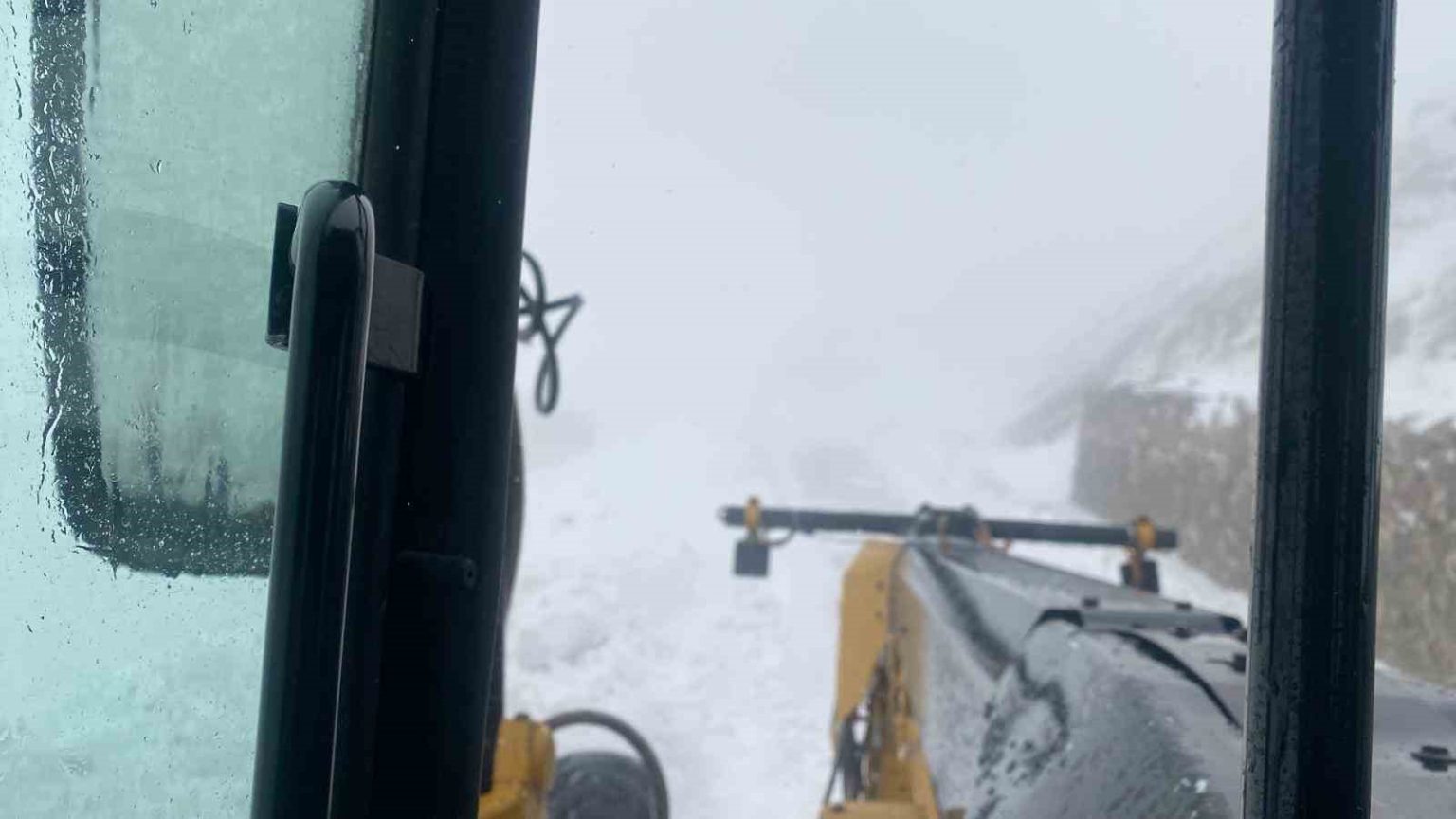 sirnak-beyaza-burundu-habur-cayi-debisi-yukseldi