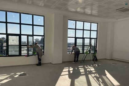 sokede-yeni-kaymakamlik-binasinda-hazirliklar-suruyor